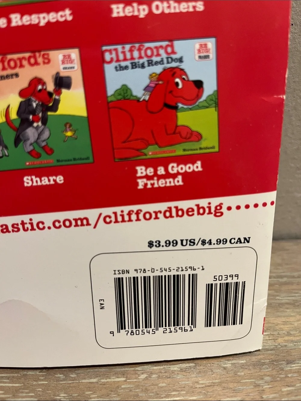 Scholastic Clifford's Christmas Picture Book - Red, Yellow, Blue